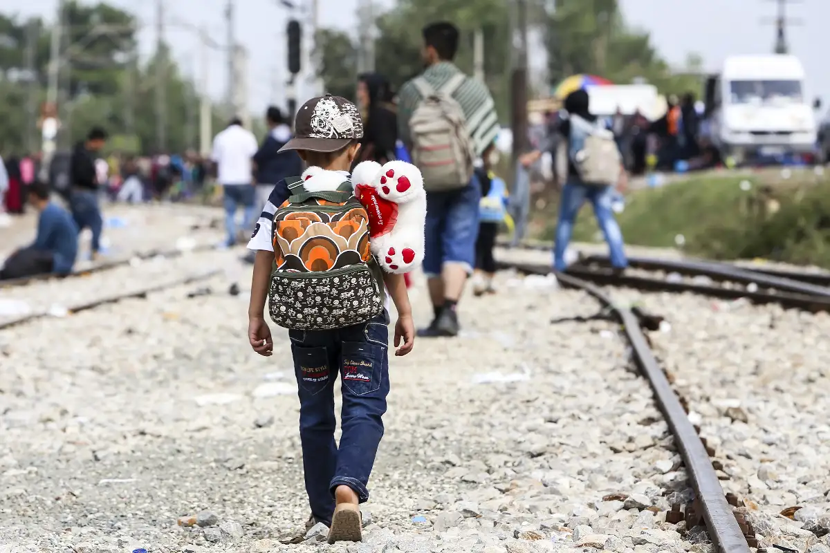 immigrant kid crossing the border