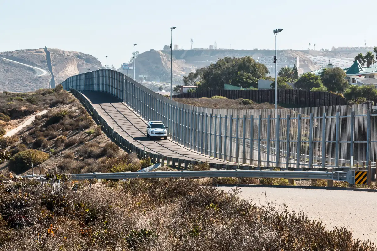 usa border with mexico